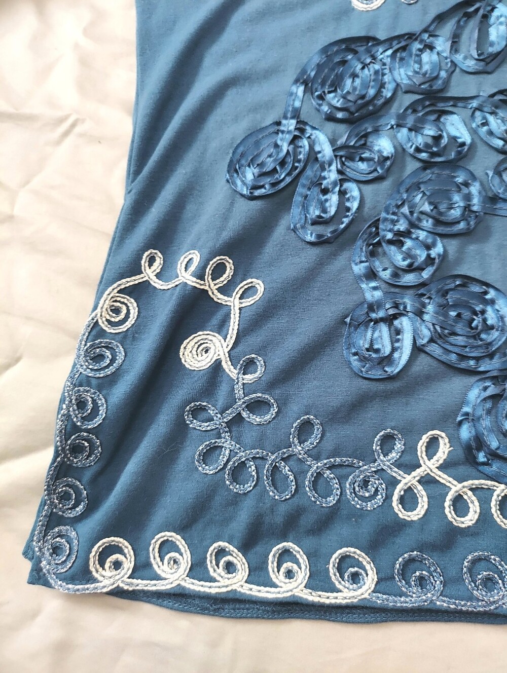 Lauren Michelle Floral Ribbon Rosette Embroidered Blue Tunic Top 1X - Picture 7 of 12